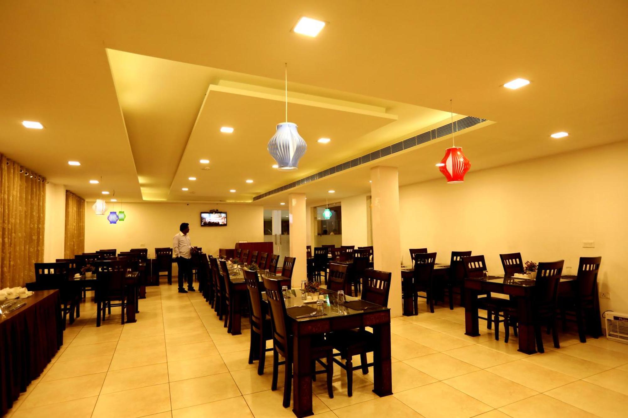 Hotel Queens Inn Velankanni Dış mekan fotoğraf