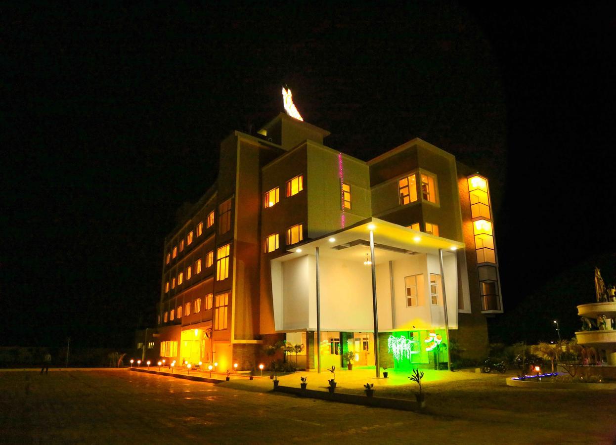 Hotel Queens Inn Velankanni Dış mekan fotoğraf